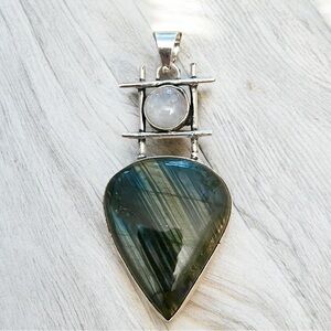 Flash Labradorite & Rainbow Moonstone Silver Pendant